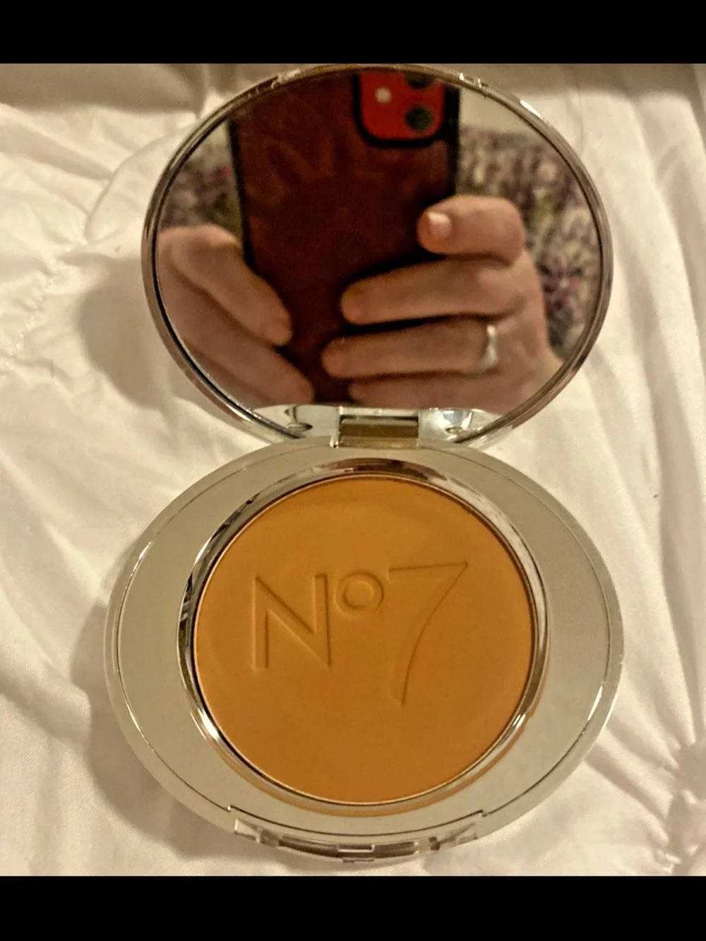 No7 lift & luminate triple action translucent finishing powder New in box